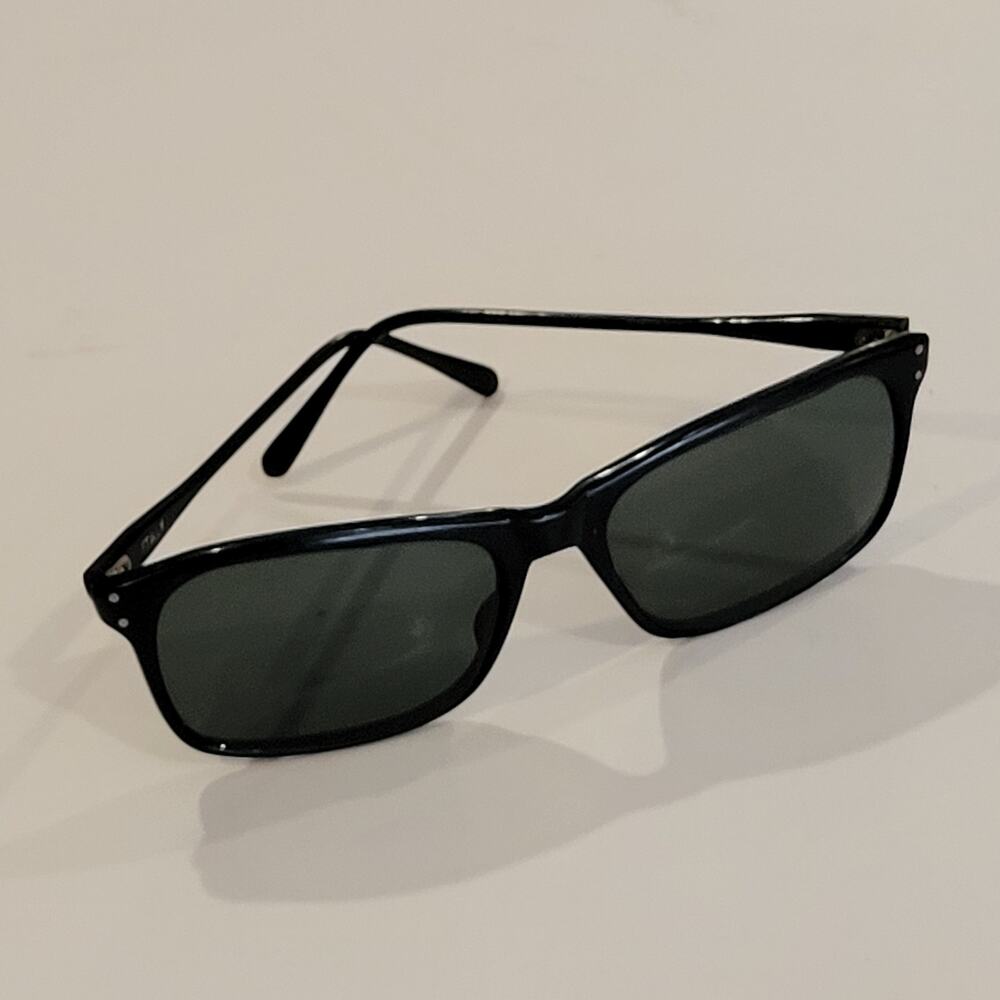 Vintage Dolce & Gabbana  7195 Sleek Black Frame Sunglasses Italy Circa 2000